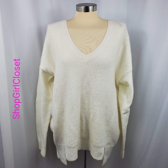 🆕️NWT Michael Kors Sweater - Women's XL